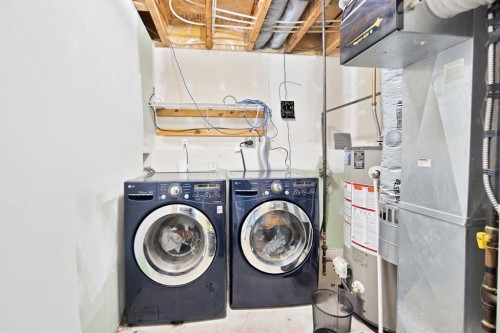 38 Balsam Crescent, Olds, AB - Indoor Photo Showing Laundry Room