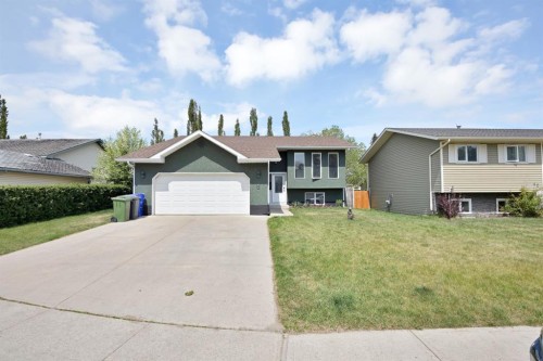 38 Balsam Crescent, Olds, AB - Outdoor With Facade