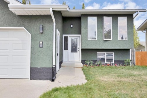 38 Balsam Crescent, Olds, AB - Outdoor With Exterior