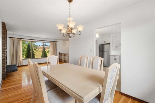 6008 Dalgetty Drive Nw, Calgary, AB - Indoor Photo Showing Dining Room