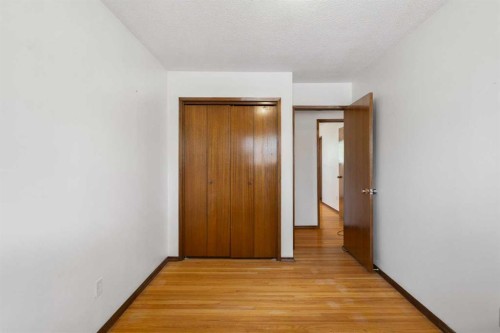 6008 Dalgetty Drive Nw, Calgary, AB - Indoor Photo Showing Other Room