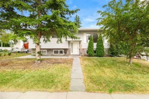 6008 Dalgetty Drive Nw, Calgary, AB - Outdoor