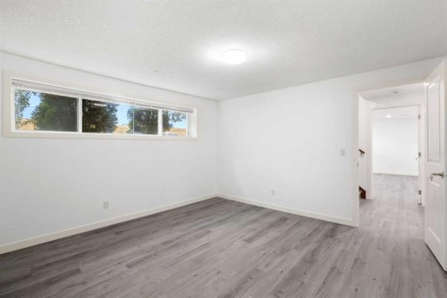6008 Dalgetty Drive Nw, Calgary, AB - Indoor Photo Showing Other Room