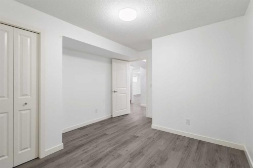 6008 Dalgetty Drive Nw, Calgary, AB - Indoor Photo Showing Other Room