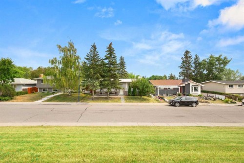 6008 Dalgetty Drive Nw, Calgary, AB - Outdoor