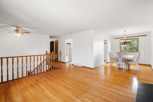 6008 Dalgetty Drive Nw, Calgary, AB - Indoor Photo Showing Other Room