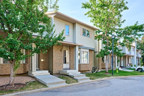 193 Patina Park Sw, Calgary, AB - Outdoor With Facade