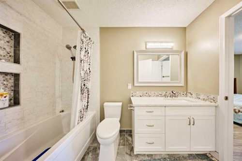 193 Patina Park Sw, Calgary, AB - Indoor Photo Showing Bathroom