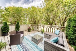 3-185 Woodridge Drive SW Calgary, AB T2W 3X7