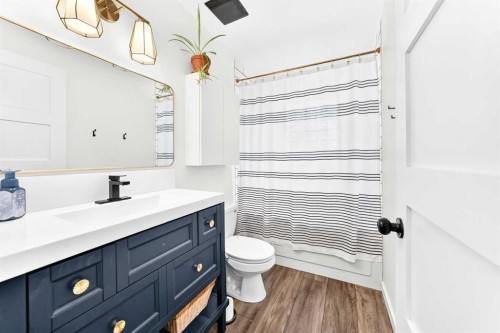 29 Sierra Road, Olds, AB - Indoor Photo Showing Bathroom