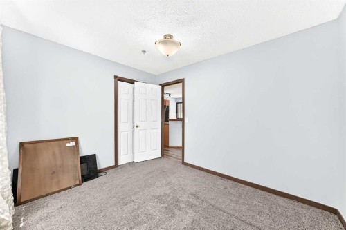 87 Tarington Road Ne, Calgary, AB - Indoor Photo Showing Other Room