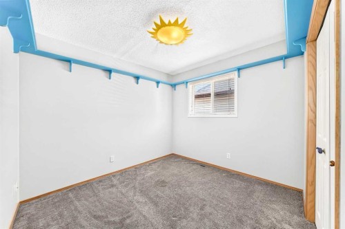 87 Tarington Road Ne, Calgary, AB - Indoor Photo Showing Other Room