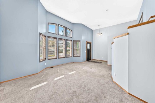 87 Tarington Road Ne, Calgary, AB - Indoor Photo Showing Other Room