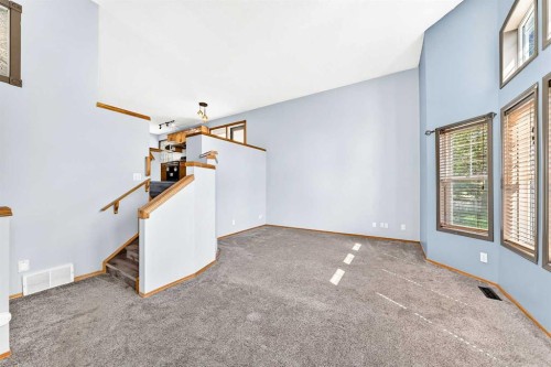 87 Tarington Road Ne, Calgary, AB - Indoor Photo Showing Other Room