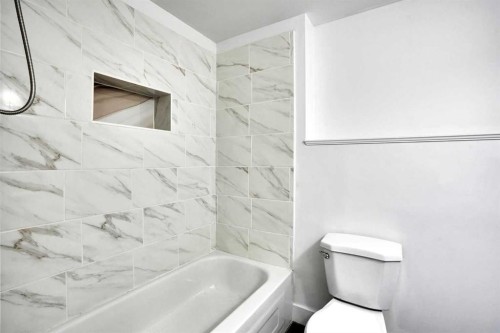 55 Falton Close Ne, Calgary, AB - Indoor Photo Showing Bathroom