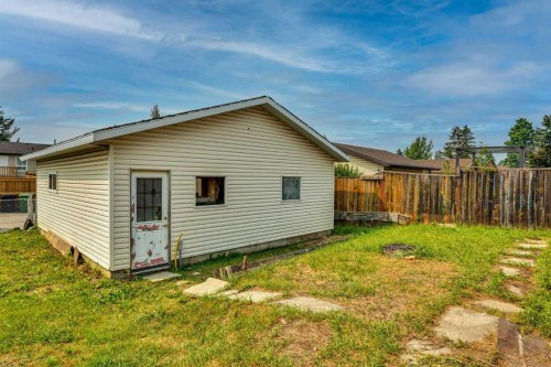 55 Falton Close Ne, Calgary, AB - Outdoor