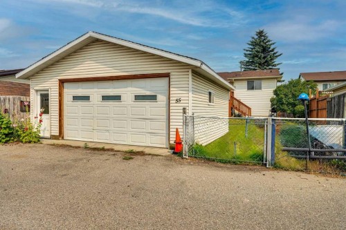 55 Falton Close Ne, Calgary, AB - Outdoor