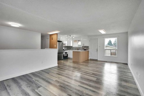 55 Falton Close Ne, Calgary, AB - Indoor Photo Showing Living Room