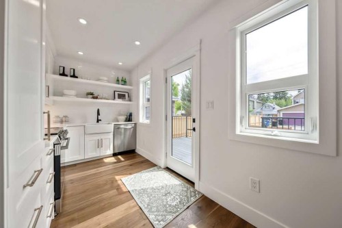 45 25 Avenue Sw, Calgary, AB - Indoor Photo Showing Other Room