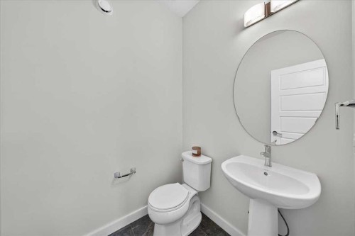 14945 1 Street Nw, Calgary, AB - Indoor Photo Showing Bathroom