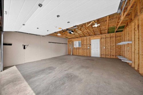 14945 1 Street Nw, Calgary, AB - Indoor Photo Showing Garage