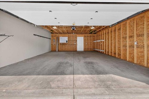14945 1 Street Nw, Calgary, AB - Indoor Photo Showing Garage