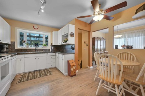 435 88 Avenue Se, Calgary, AB - Indoor