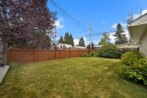 435 88 Avenue Se, Calgary, AB - Outdoor