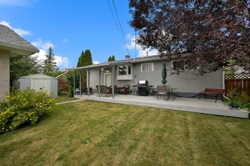 435 88 Avenue Se, Calgary, AB - Outdoor