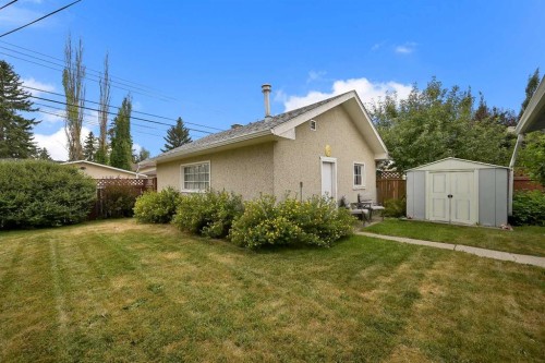 435 88 Avenue Se, Calgary, AB - Outdoor