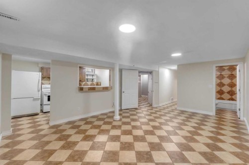 112 Penmeadows Close Se, Calgary, AB - Indoor Photo Showing Other Room