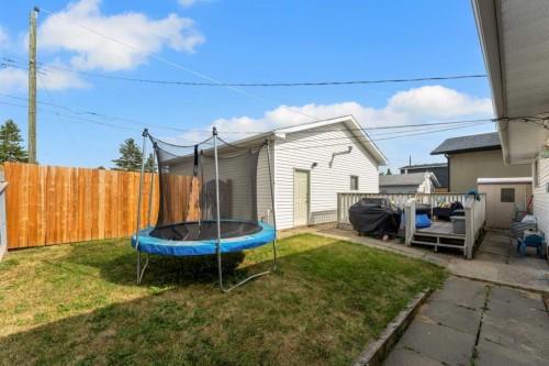 112 Penmeadows Close Se, Calgary, AB - Outdoor With Exterior