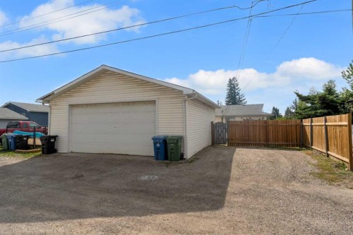 112 Penmeadows Close Se, Calgary, AB - Outdoor With Exterior