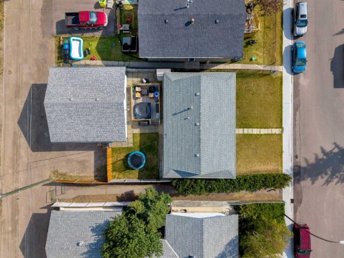 112 Penmeadows Close Se, Calgary, AB - Outdoor