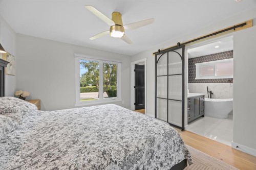 67 Hollyburn Road Sw, Calgary, AB - Indoor Photo Showing Bedroom