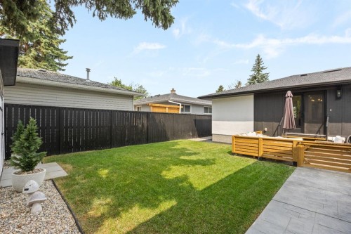 67 Hollyburn Road Sw, Calgary, AB - Outdoor With Deck Patio Veranda