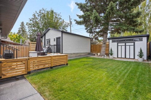 67 Hollyburn Road Sw, Calgary, AB - Outdoor With Deck Patio Veranda