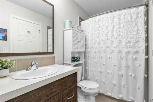 1205-250 Sage Valley Road Nw, Calgary, AB - Indoor Photo Showing Bathroom