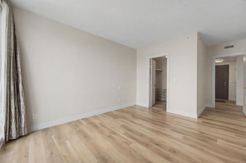 1900-817 15 Avenue Sw, Calgary, AB - Indoor Photo Showing Other Room