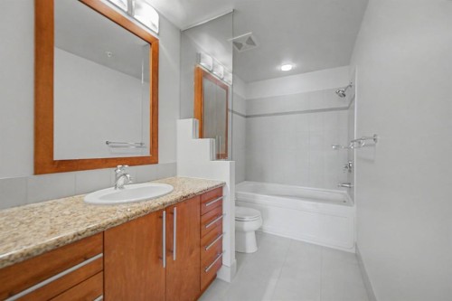 1900-817 15 Avenue Sw, Calgary, AB - Indoor Photo Showing Bathroom