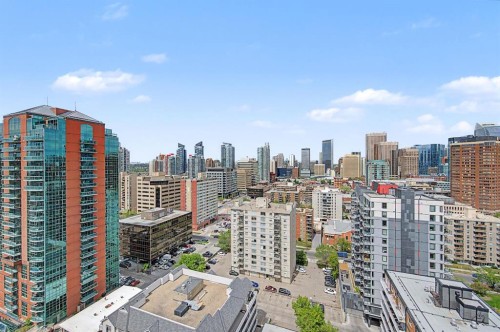 1900-817 15 Avenue Sw, Calgary, AB - Outdoor With Facade