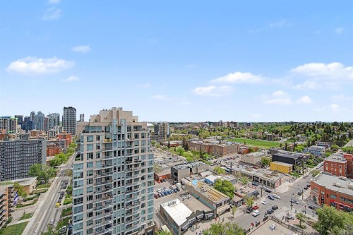 1900-817 15 Avenue Sw, Calgary, AB - Outdoor With View