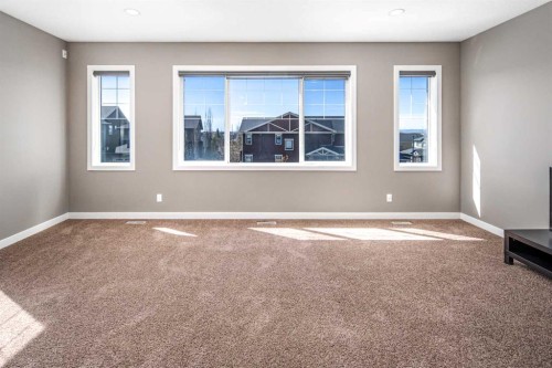 10 Aspenshire Place Sw, Calgary, AB - Indoor Photo Showing Other Room