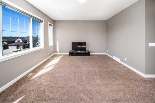 10 Aspenshire Place Sw, Calgary, AB - Indoor Photo Showing Other Room