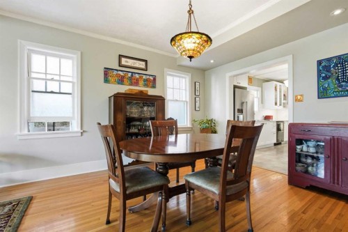 1909 21 Avenue Sw, Calgary, AB - Indoor Photo Showing Dining Room