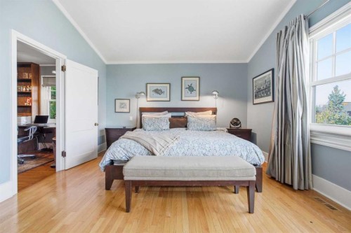 1909 21 Avenue Sw, Calgary, AB - Indoor Photo Showing Bedroom