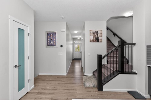 19 Cityline Heath Ne, Calgary, AB - Indoor Photo Showing Other Room