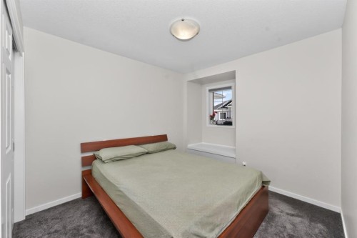 19 Cityline Heath Ne, Calgary, AB - Indoor Photo Showing Bedroom