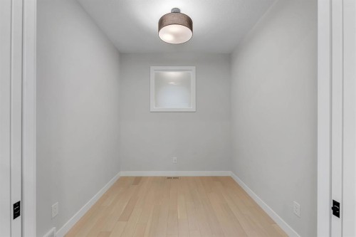 45 Carringsby Landing Nw, Calgary, AB - Indoor Photo Showing Other Room