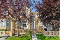 205 Mckenzie Towne Gate SE Calgary, AB T2Z 4G2
